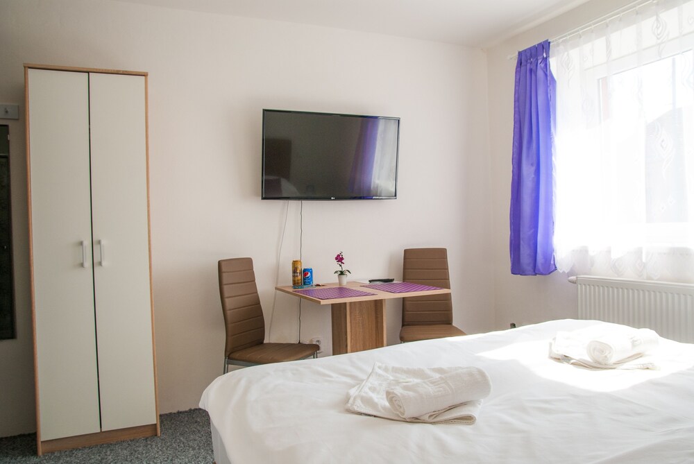 Ubytovánà u kostela, Brno Ubytovánà u kostela, Brno