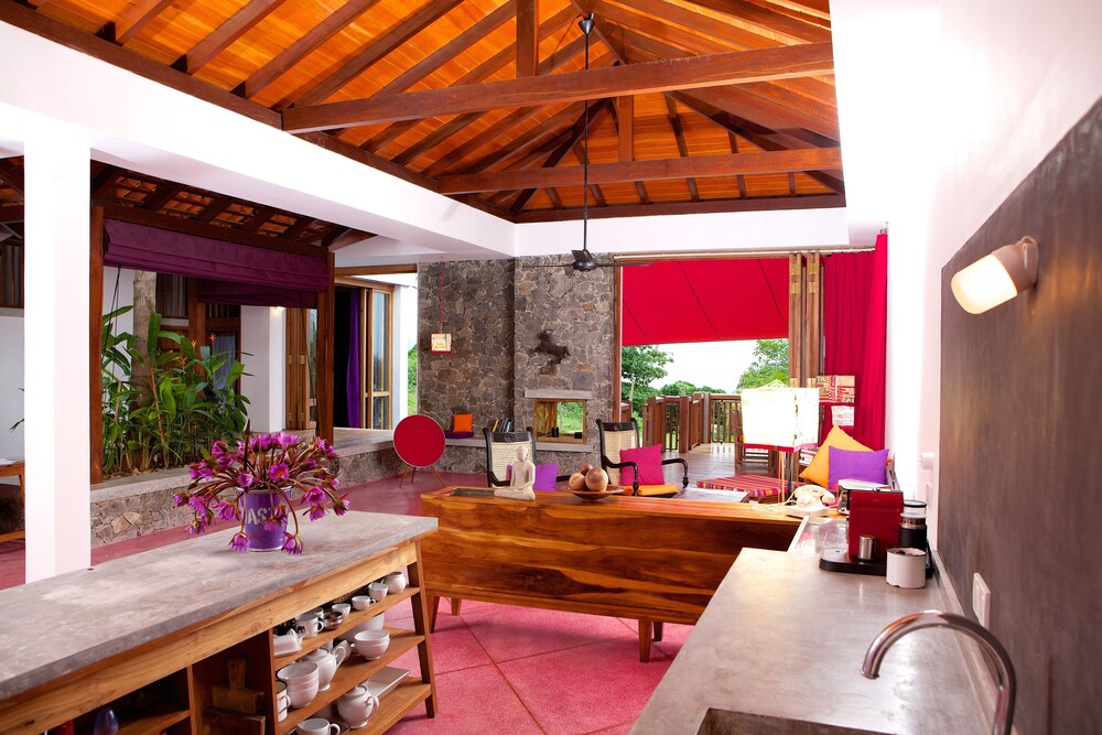 UTMT-Underneath the Mango Tree Hotel, Dickwella UTMT-Underneath the Mango Tree Hotel, Dickwella