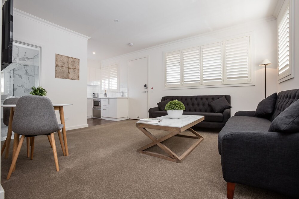 Newington Apartments, Ballarat Newington Apartments, Ballarat
