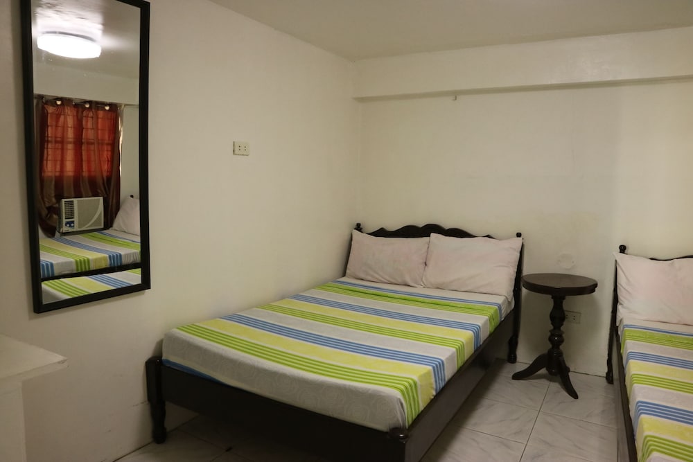 Palomari Apartel, Laoag Palomari Apartel, Laoag