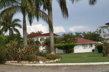 Executive Mamme Bay Hotel and Conference, Ocho Rios Executive Mamme Bay Hotel and Conference, Ocho Rios