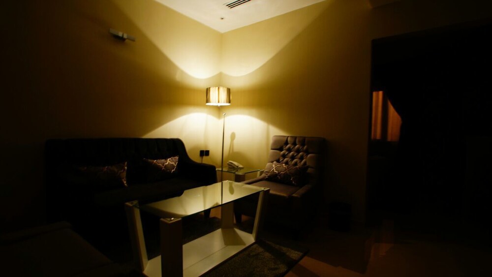 Neyara Almalaz 5, Riyadh Neyara Almalaz 5, Riyadh