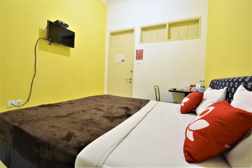 ZEN Rooms Basic Near Pasar Baru, Jakarta ZEN Rooms Basic Near Pasar Baru, Jakarta
