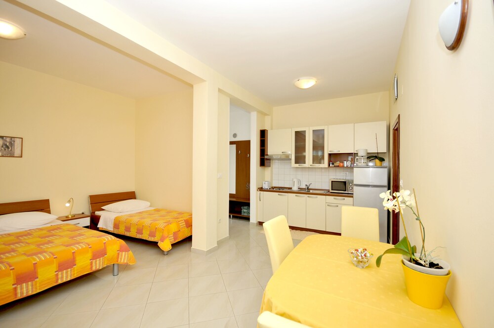 Apartments Roza, Trogir Apartments Roza, Trogir