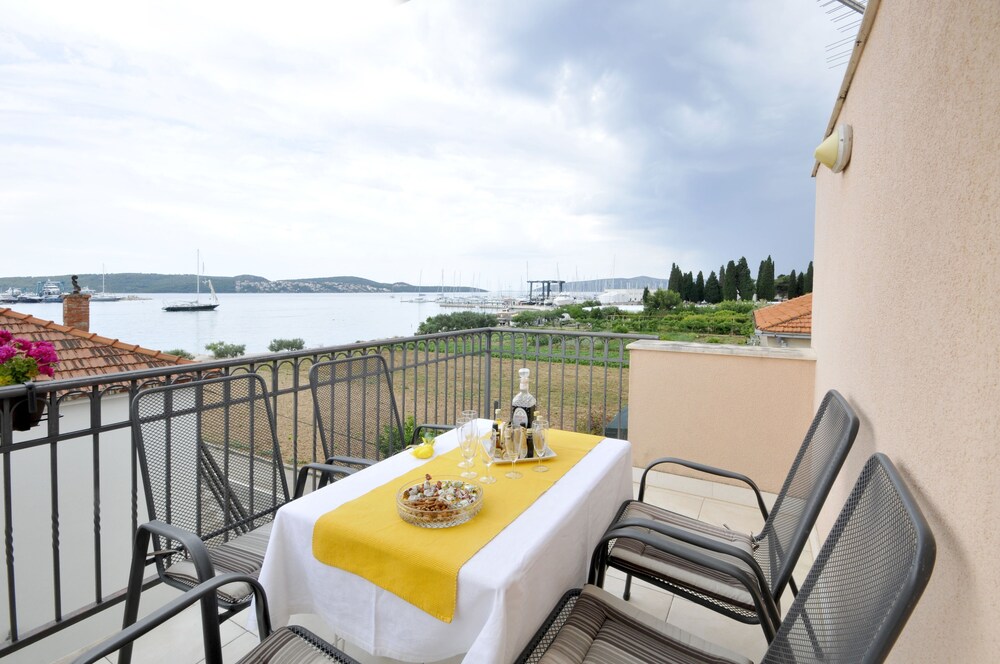 Apartments Roza, Trogir Apartments Roza, Trogir