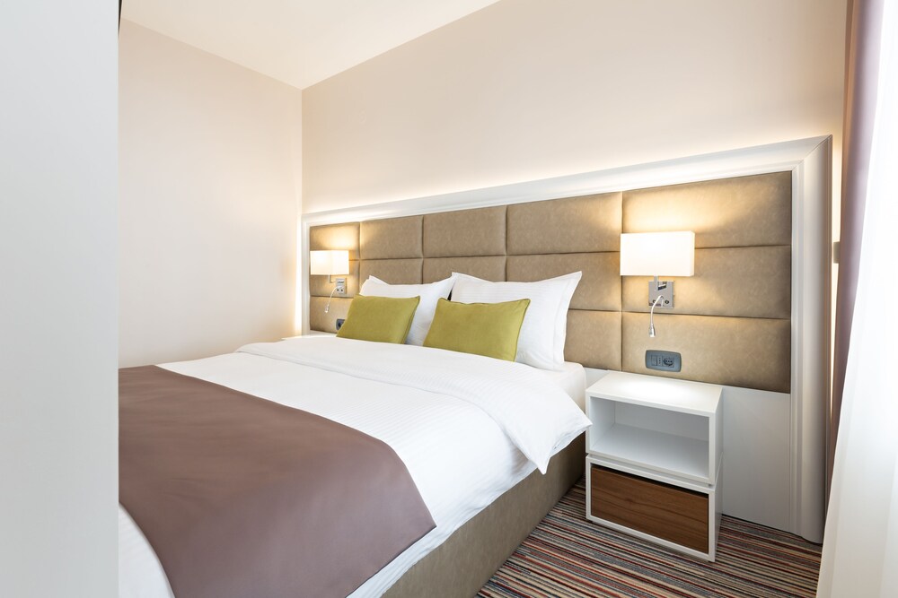 Hotel Tesla - Smart Stay, Belgrade Hotel Tesla - Smart Stay, Belgrade