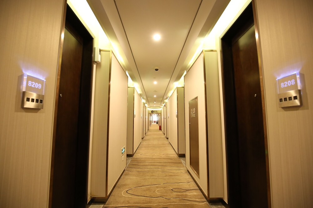 Crown Crystal Hotel, Shanghai Crown Crystal Hotel, Shanghai