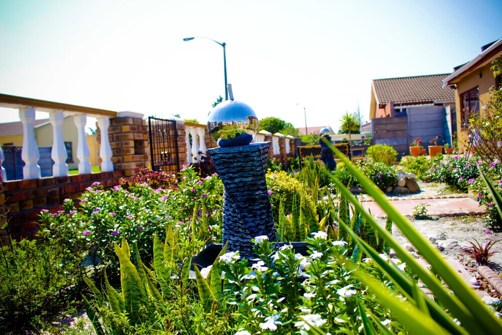 Turningpoint Bed & Breakfast, Cape Town Turningpoint Bed & Breakfast, Cape Town