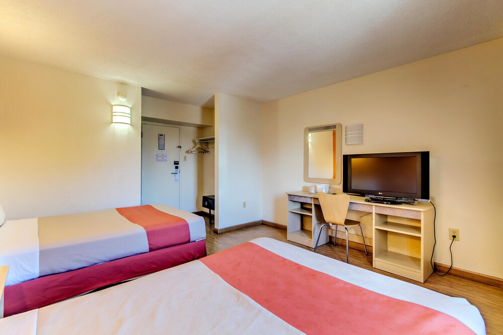 Motel 6 Washington D.C., Washington Motel 6 Washington D.C., Washington
