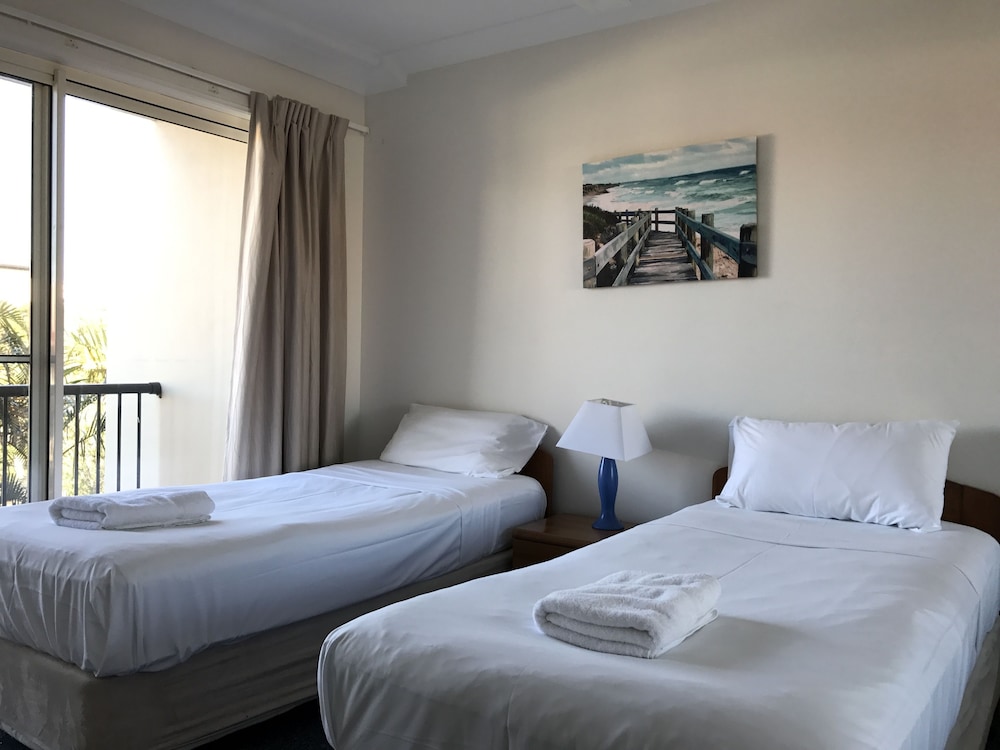 Sunset Island Resort, Gold Coast Sunset Island Resort, Gold Coast