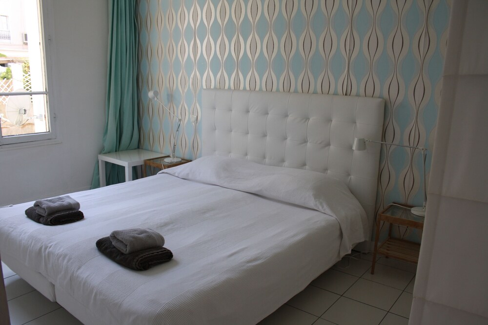 Hotel Saint Charles, Antibes Hotel Saint Charles, Antibes