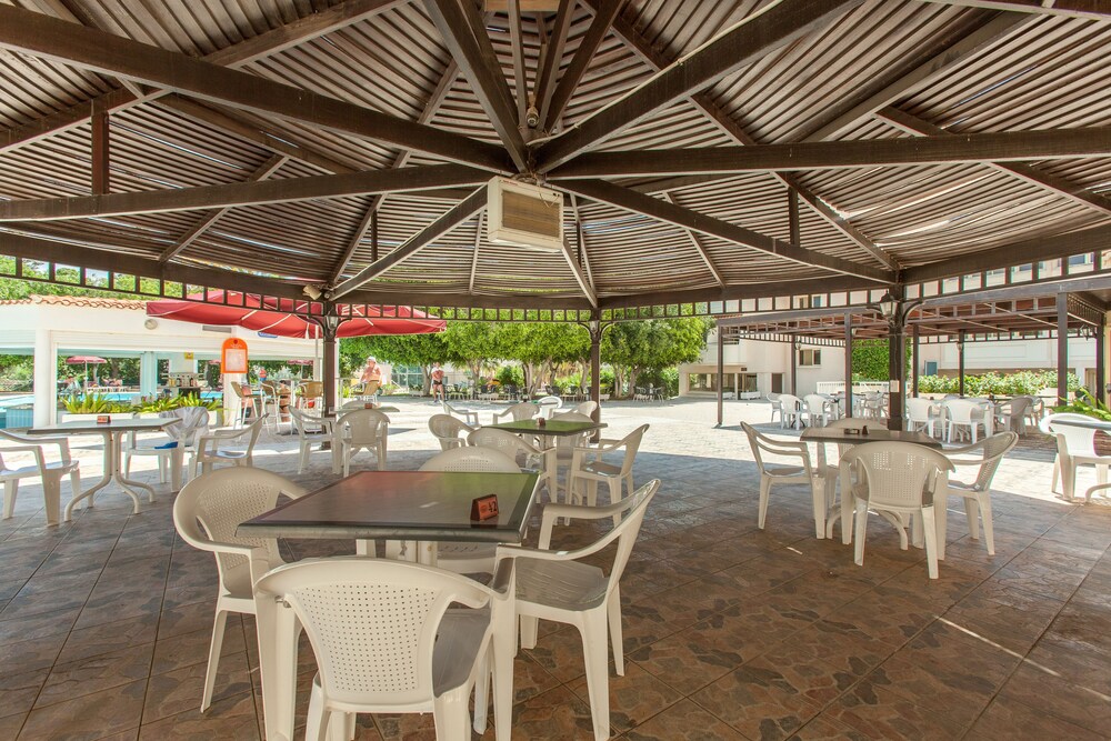 Crown Resorts Henipa, Larnaca Crown Resorts Henipa, Larnaca