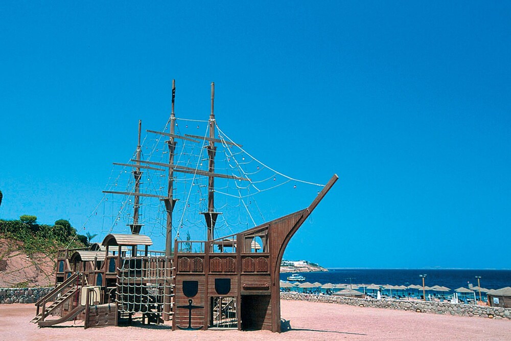 Domina Oasis Hotel & Resort, Sharm el-Sheikh Domina Oasis Hotel & Resort, Sharm el-Sheikh