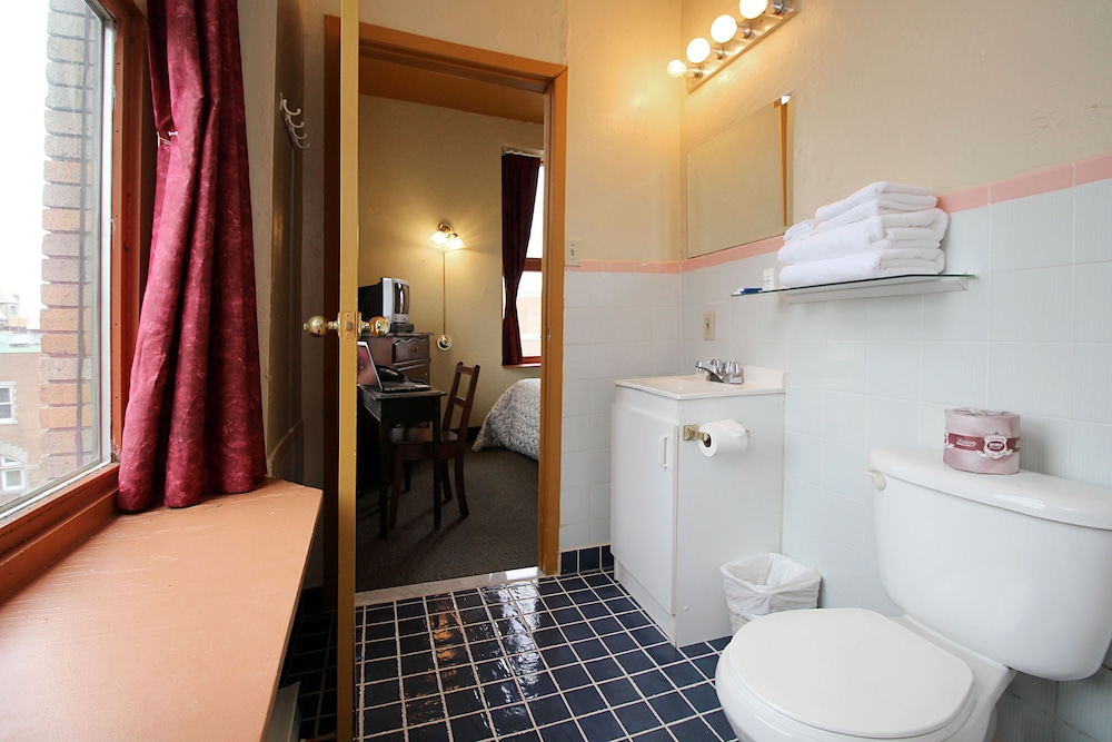 Hôtel Champ-de-Mars, Montreal Hôtel Champ-de-Mars, Montreal
