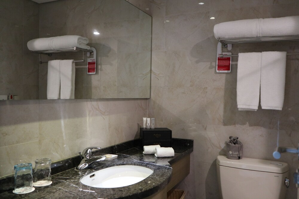 Ramada Plaza Shanghai Caohejing, Shanghai Ramada Plaza Shanghai Caohejing, Shanghai