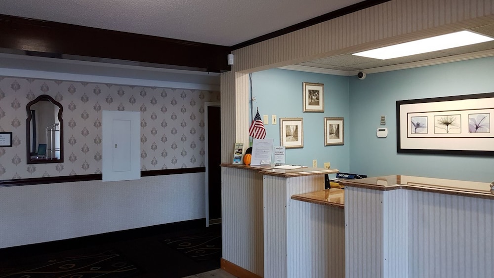 Ambassador Inn & Suites, Middletown Ambassador Inn & Suites, Middletown
