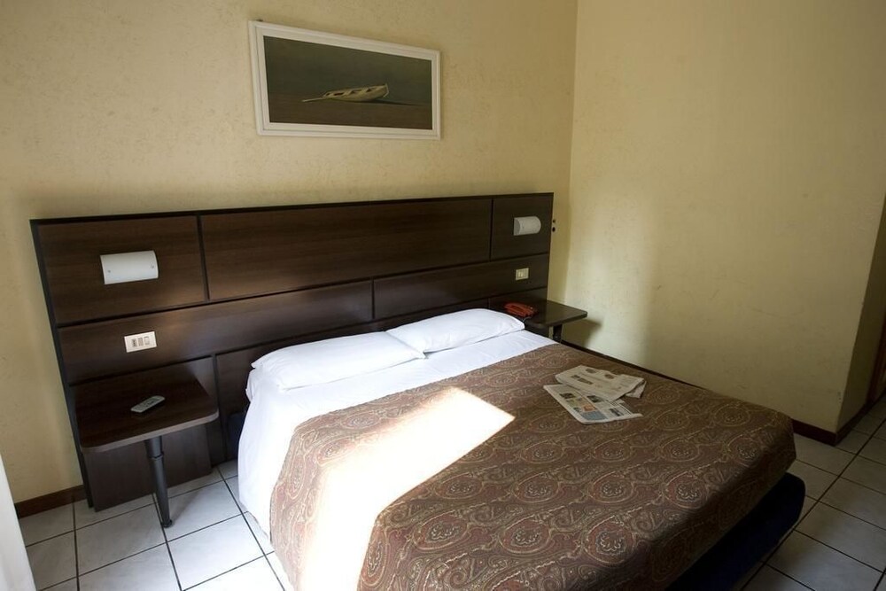 Hotel La Pace, Milan Hotel La Pace, Milan