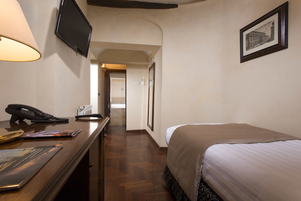Hotel Teatro Pace, Rome Hotel Teatro Pace, Rome