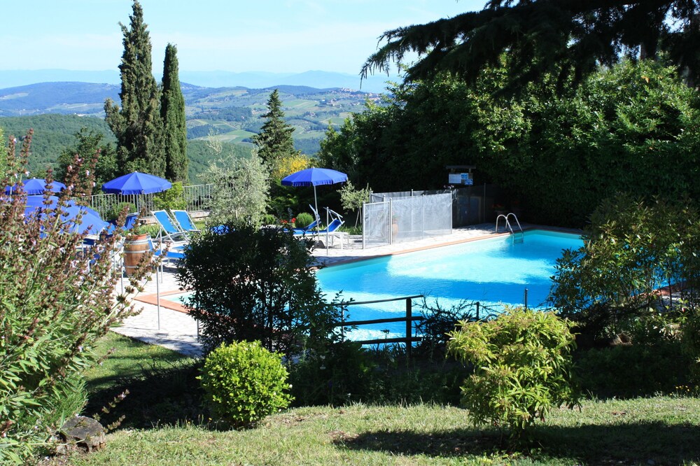 Villa Sant'Uberto Country Inn, Siena Villa Sant'Uberto Country Inn, Siena