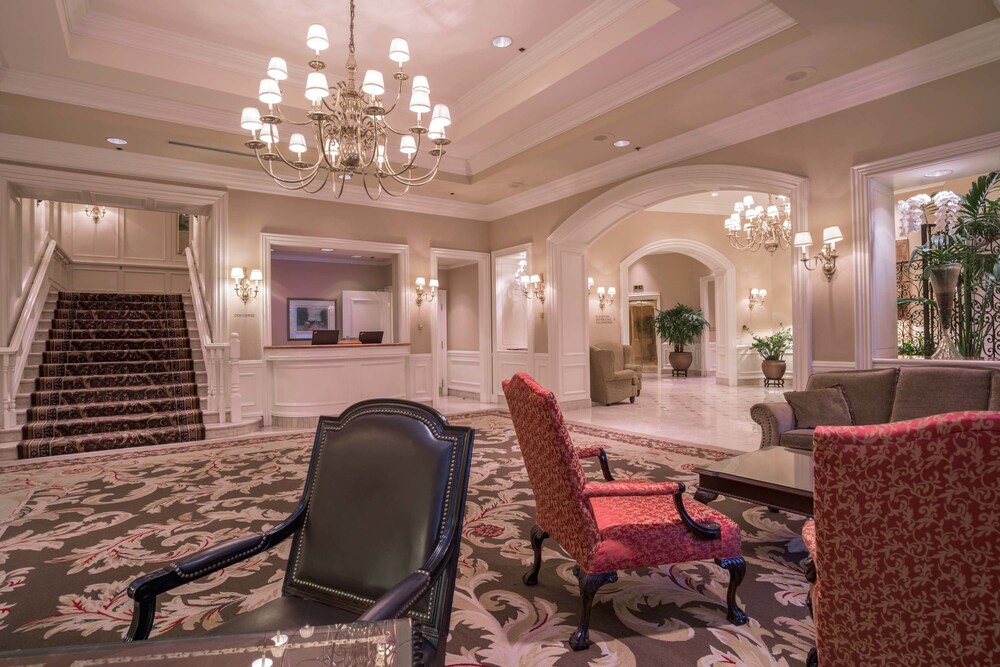 La Grande Residence Vancouver at The Sutton Place Hotel, Vancouver La Grande Residence Vancouver at The Sutton Place Hotel, Vancouver