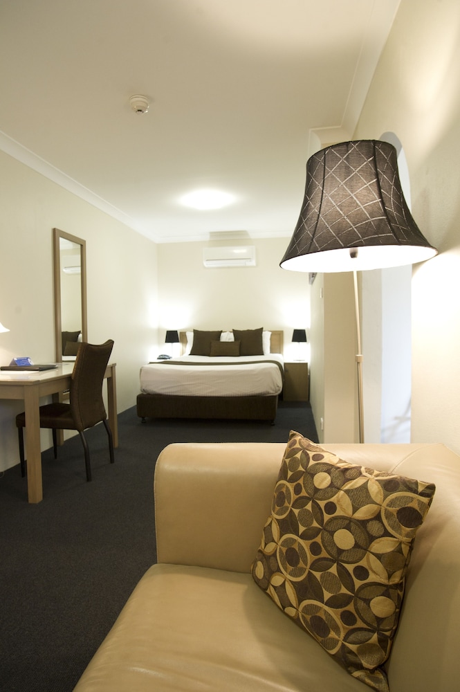 Noah's Mid City Motor Inn, New South Wales Noah's Mid City Motor Inn, New South Wales