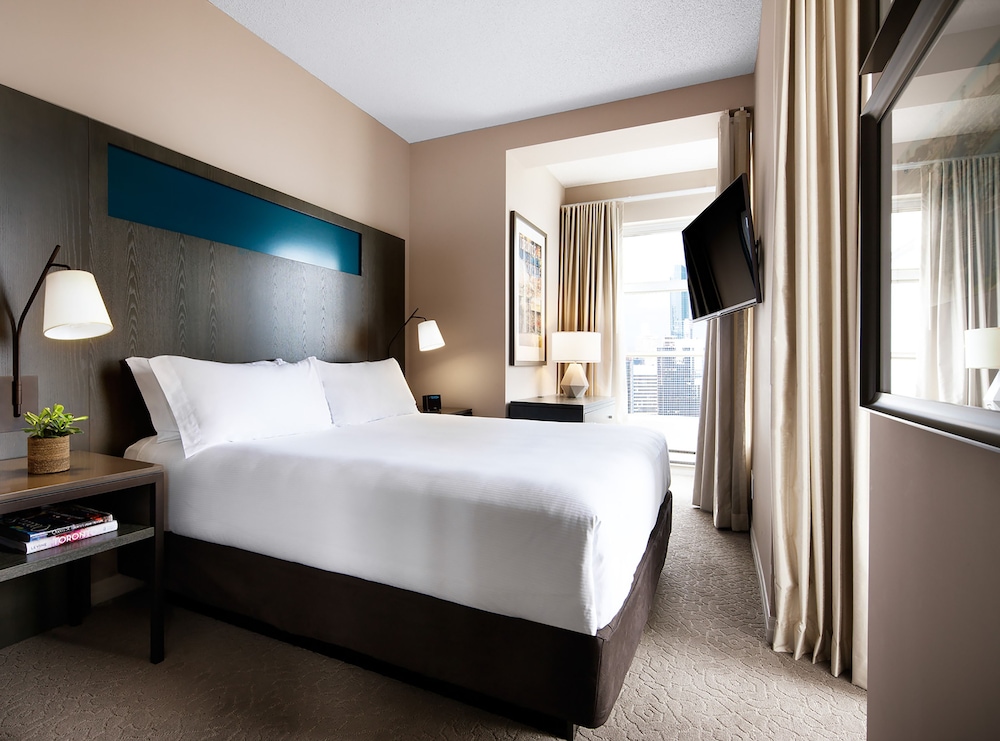 One King West Hotel & Residence, Toronto One King West Hotel & Residence, Toronto