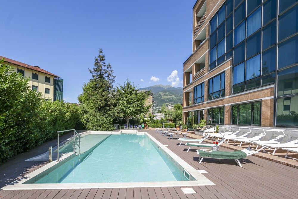 Hostellerie Du Cheval Blanc, Aosta Hostellerie Du Cheval Blanc, Aosta