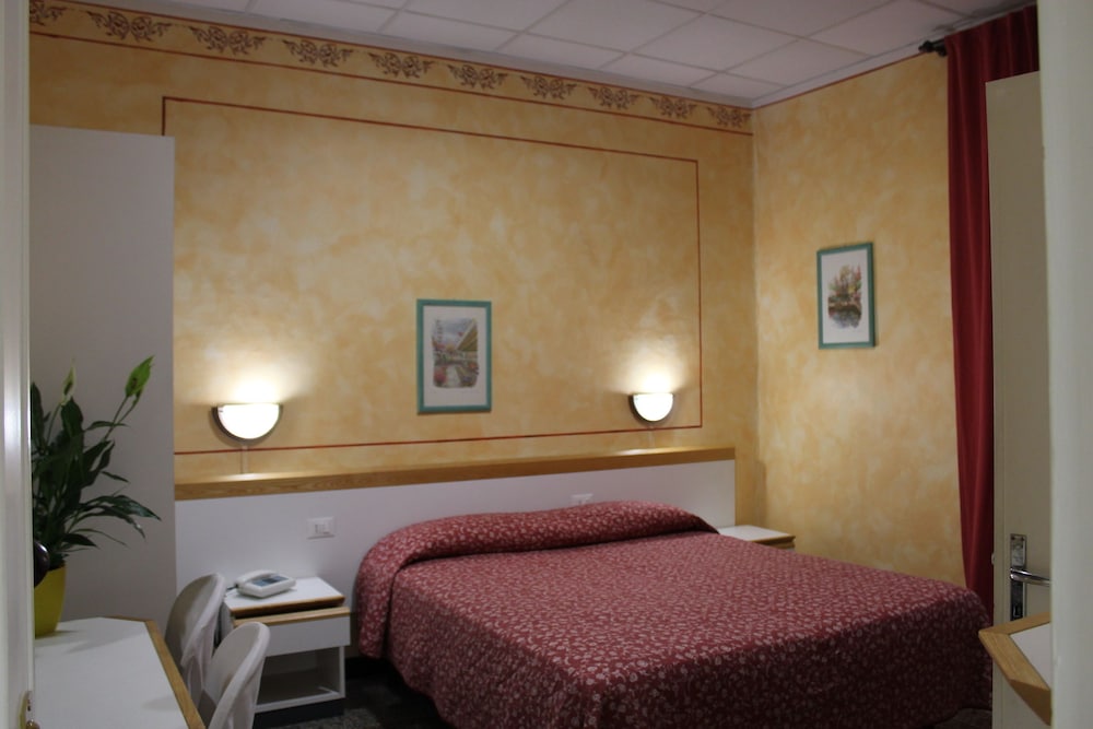 Hotel Agnello D'Oro, Genoa Hotel Agnello D'Oro, Genoa
