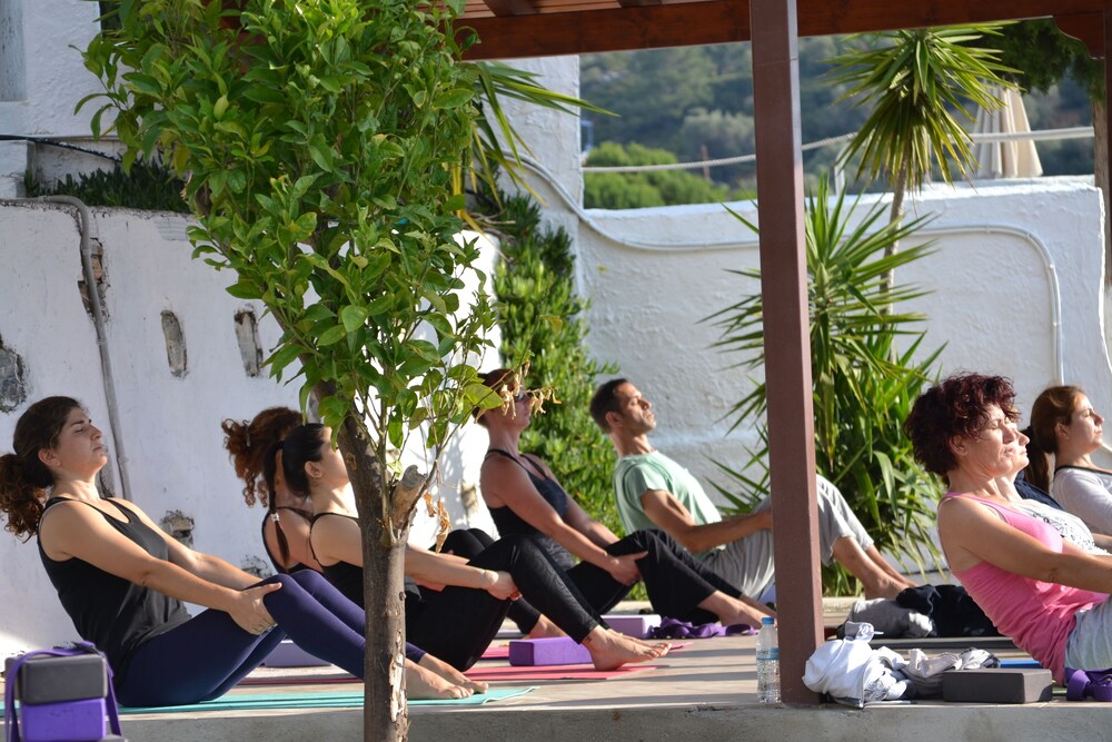 Kerveli Village Hotel, Samos Town Kerveli Village Hotel, Samos Town