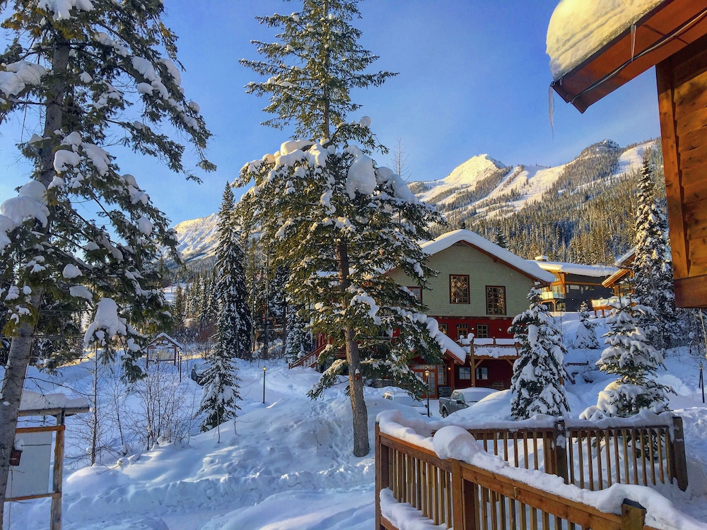 Copper Horse Lodge, Golden (BC) Copper Horse Lodge, Golden (BC)