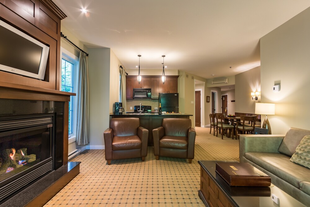 Chateau Beauvallon, Mont Tremblant Chateau Beauvallon, Mont Tremblant