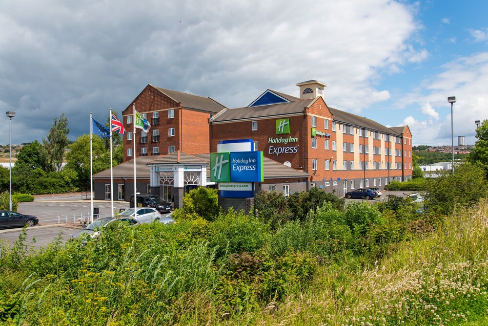 Holiday Inn Express Newcastle - Metro Centre, Newcastle-upon-Tyne Holiday Inn Express Newcastle - Metro Centre, Newcastle-upon-Tyne