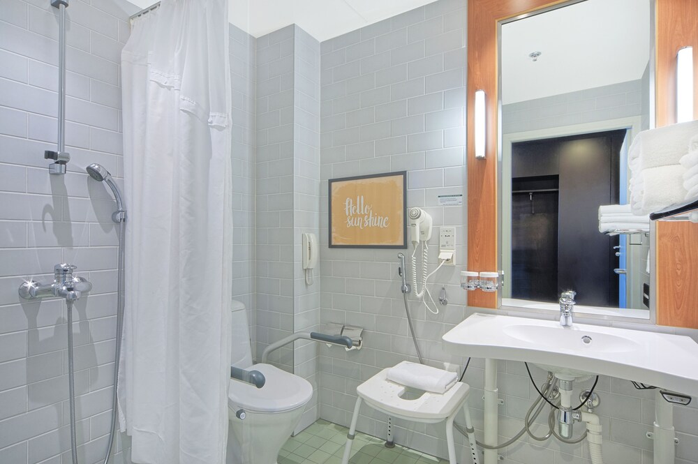 Holiday Inn Helsinki West- Ruoholahti, Helsinki Holiday Inn Helsinki West- Ruoholahti, Helsinki