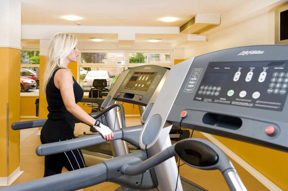 Holiday Beach Budapest Wellness & Conference Hotel, Budapest Holiday Beach Budapest Wellness & Conference Hotel, Budapest