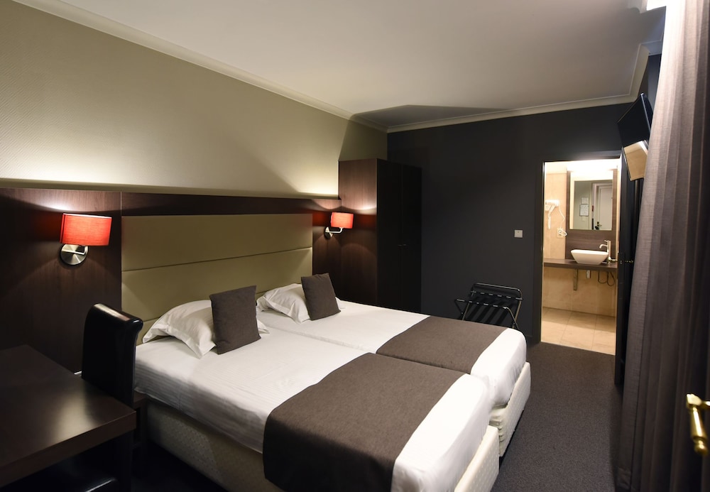 Golden Tree Hotel, Brugge (Bruges) Golden Tree Hotel, Brugge (Bruges)