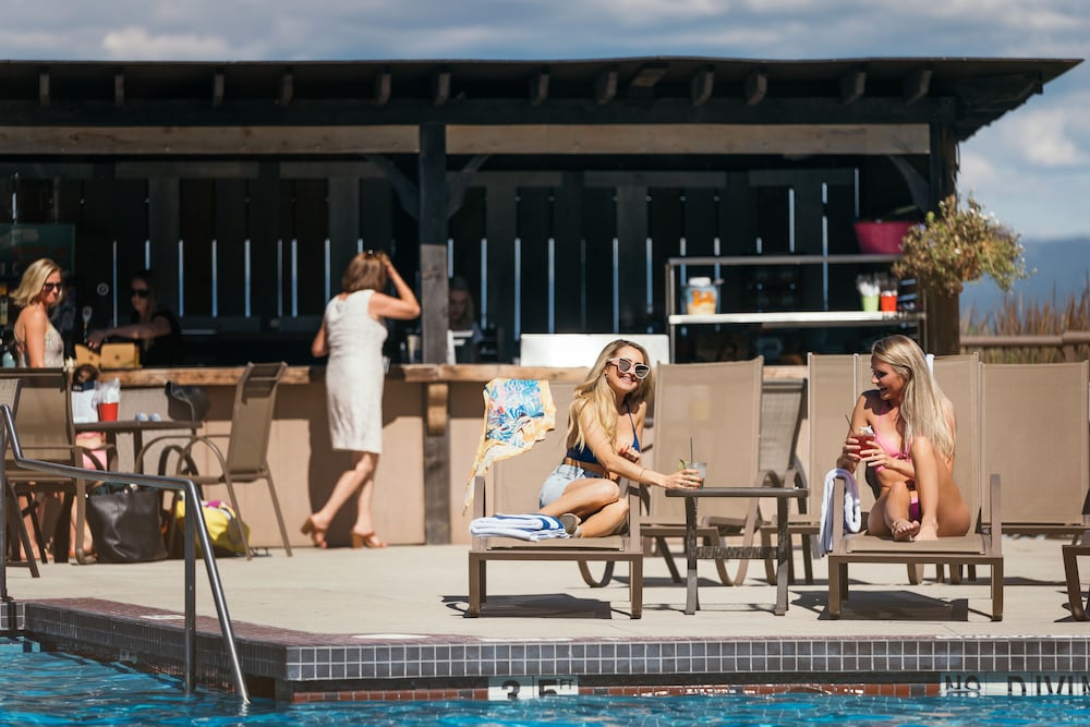 The Cove Lakeside Resort, Kelowna The Cove Lakeside Resort, Kelowna