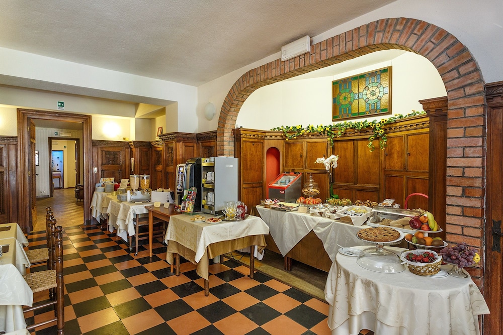 Hotel Villa Maria, San Remo Hotel Villa Maria, San Remo