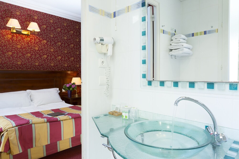 Niel Hotel, Paris Niel Hotel, Paris