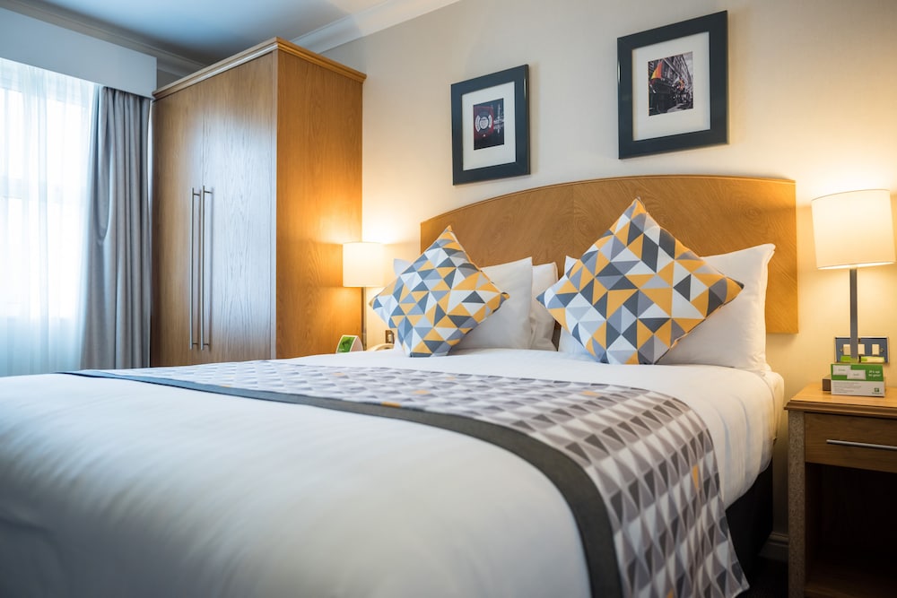 Holiday Inn Manchester West