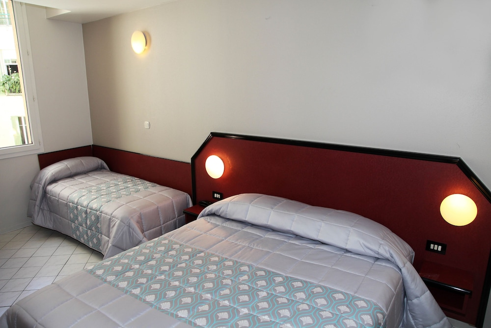 Hôtel Bristol, Nice Hôtel Bristol, Nice