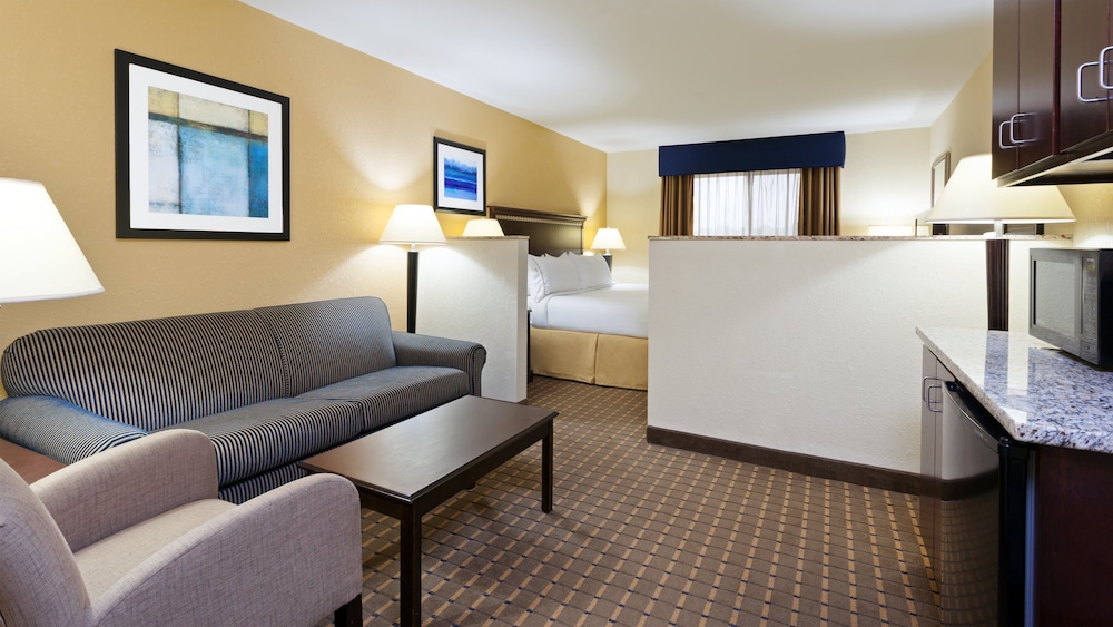 Holiday Inn Express & Suites Allentown West, Allentown Holiday Inn Express & Suites Allentown West, Allentown