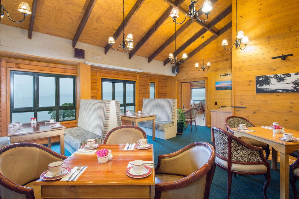 Wellesley Hotel on the Lake, Taupo Wellesley Hotel on the Lake, Taupo