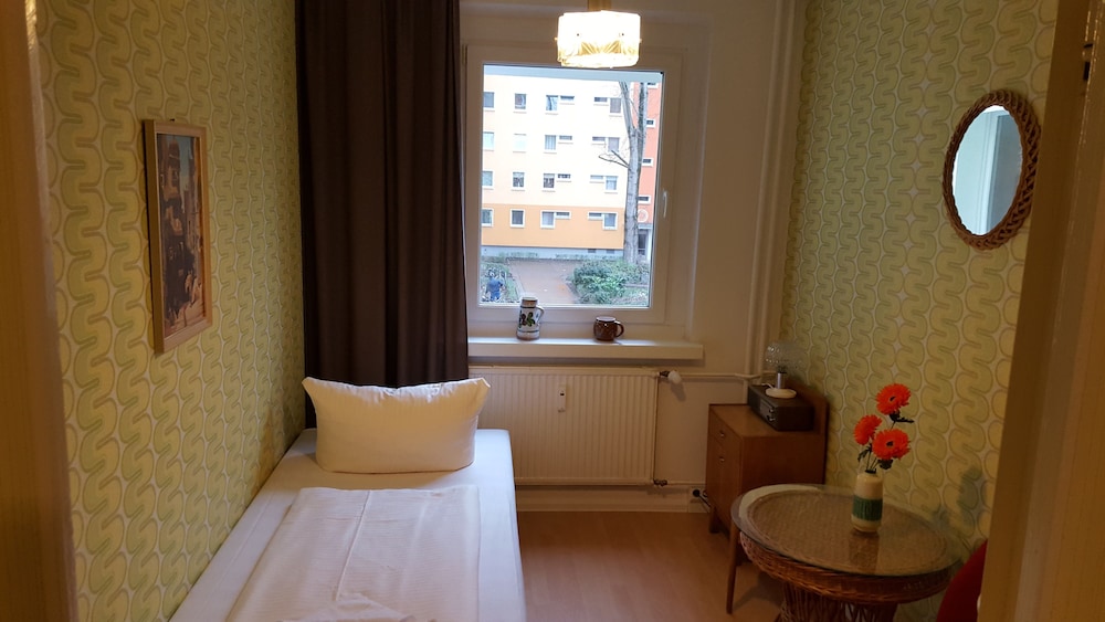 Ostel - Das DDR Design Hostel Berlin, Berlin Ostel - Das DDR Design Hostel Berlin, Berlin