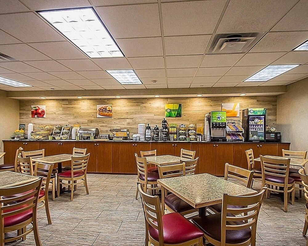 Quality Inn & Suites, Fishkill Quality Inn & Suites, Fishkill