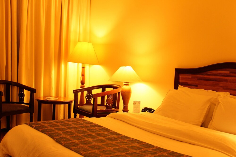 Protea Hotel by Marriott Dar es Salaam Courtyard, Dar-Es-Salaam Protea Hotel by Marriott Dar es Salaam Courtyard, Dar-Es-Salaam