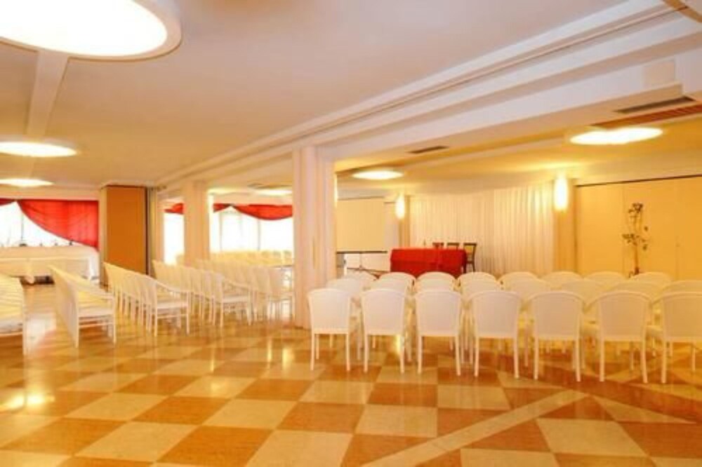Parkhotel Oasi, Lake Garda Parkhotel Oasi, Lake Garda