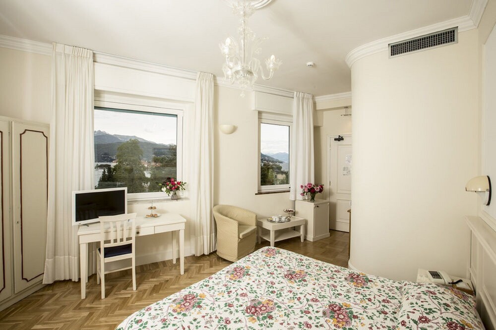 Hotel Royal, Lake Maggiore Hotel Royal, Lake Maggiore