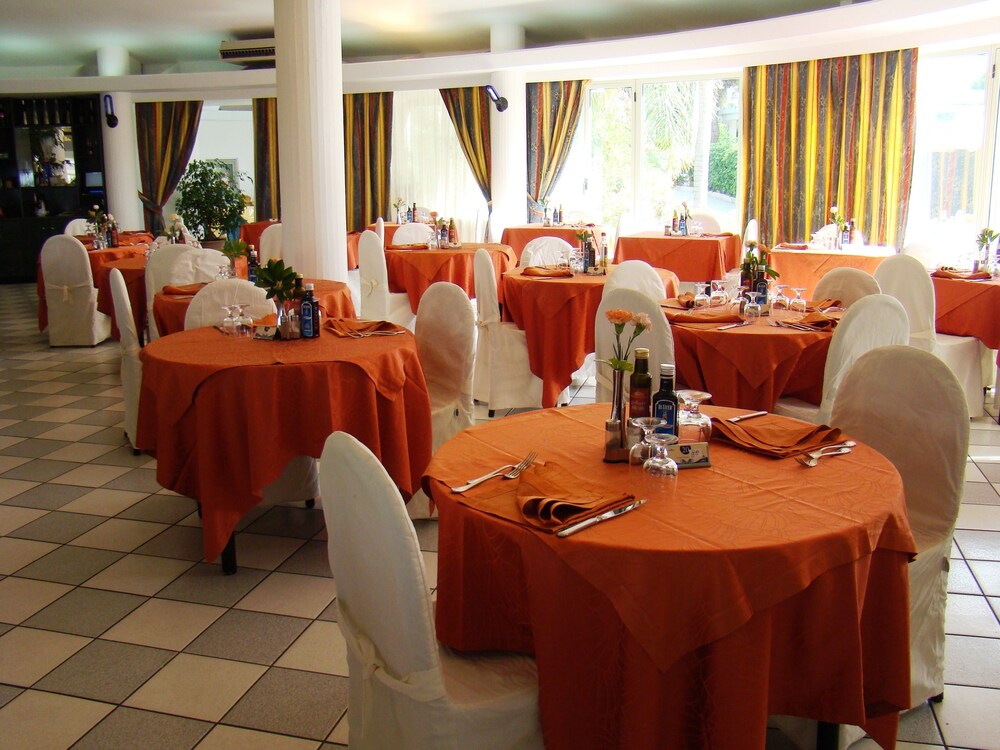 Hotel Villaggio Stromboli, Ricadi Hotel Villaggio Stromboli, Ricadi