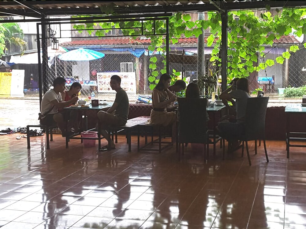 Army Barracks Hostel, Vang Vieng Army Barracks Hostel, Vang Vieng