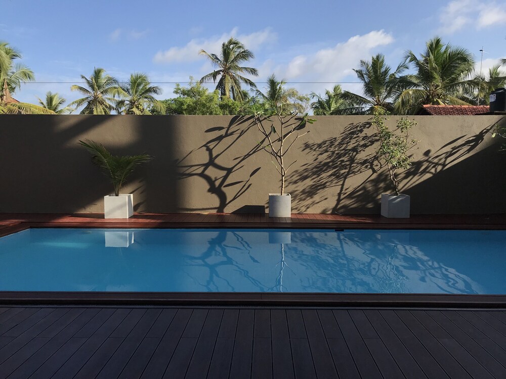 Waves by Tranquil, Negombo Waves by Tranquil, Negombo